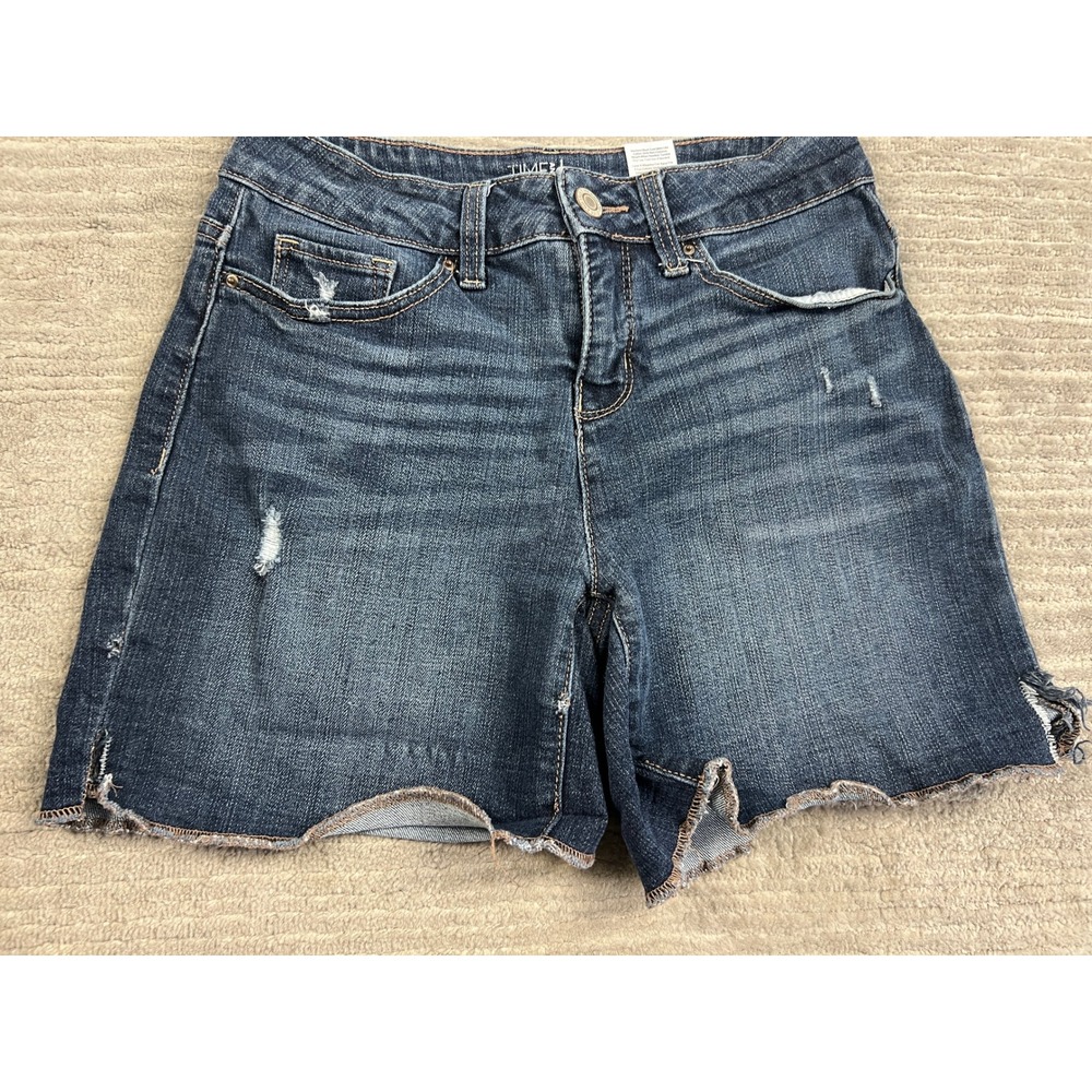 Time and Tru Denim Shorts Womens 4 Blue Mid-Rise Distressed Raw Hem Dark Wash - Picture 3 of 15